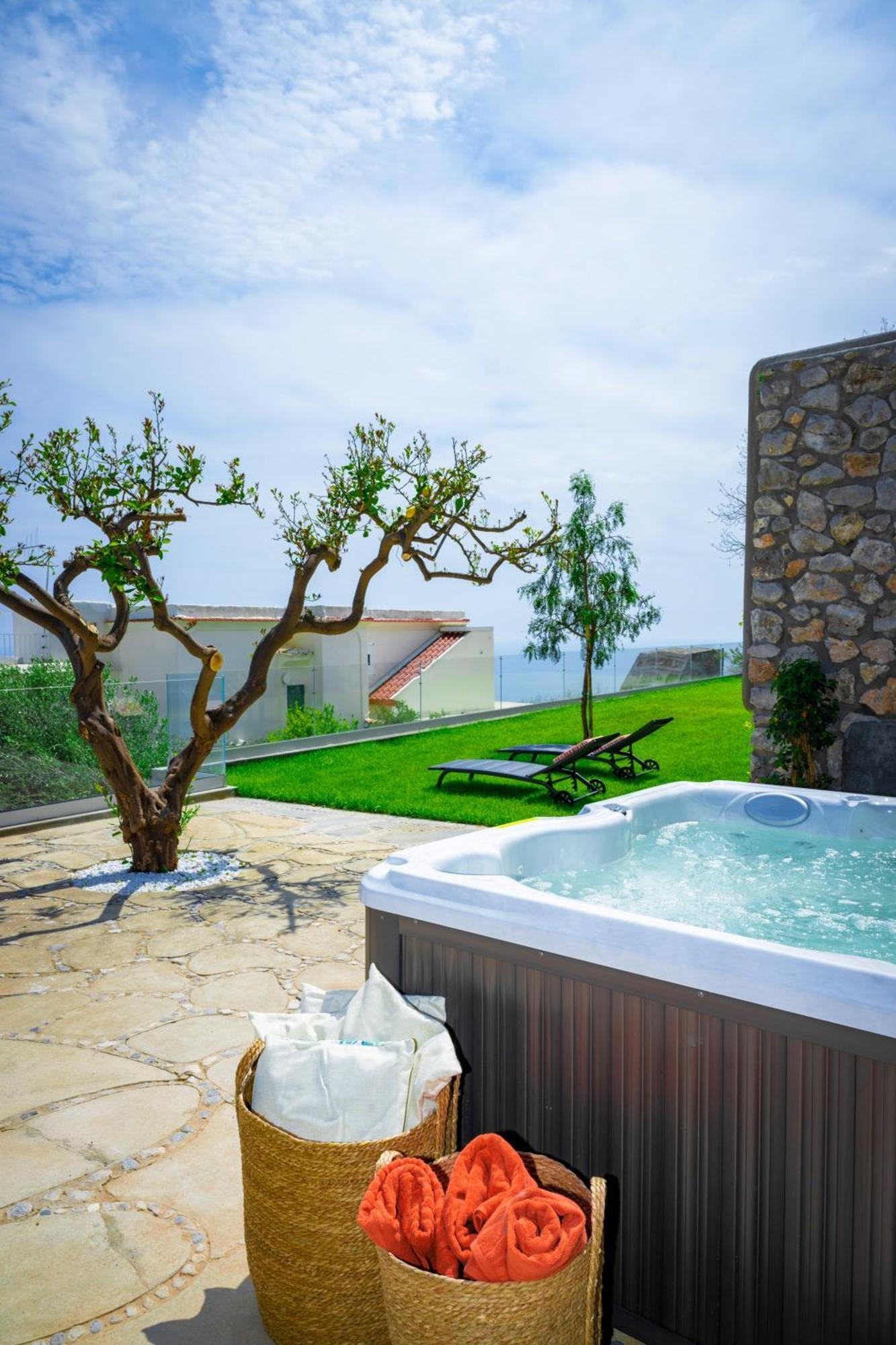 Villa Mimina - Exclusive Villa With Garden, Jacuzzi And Sea View Praiano Exterior foto